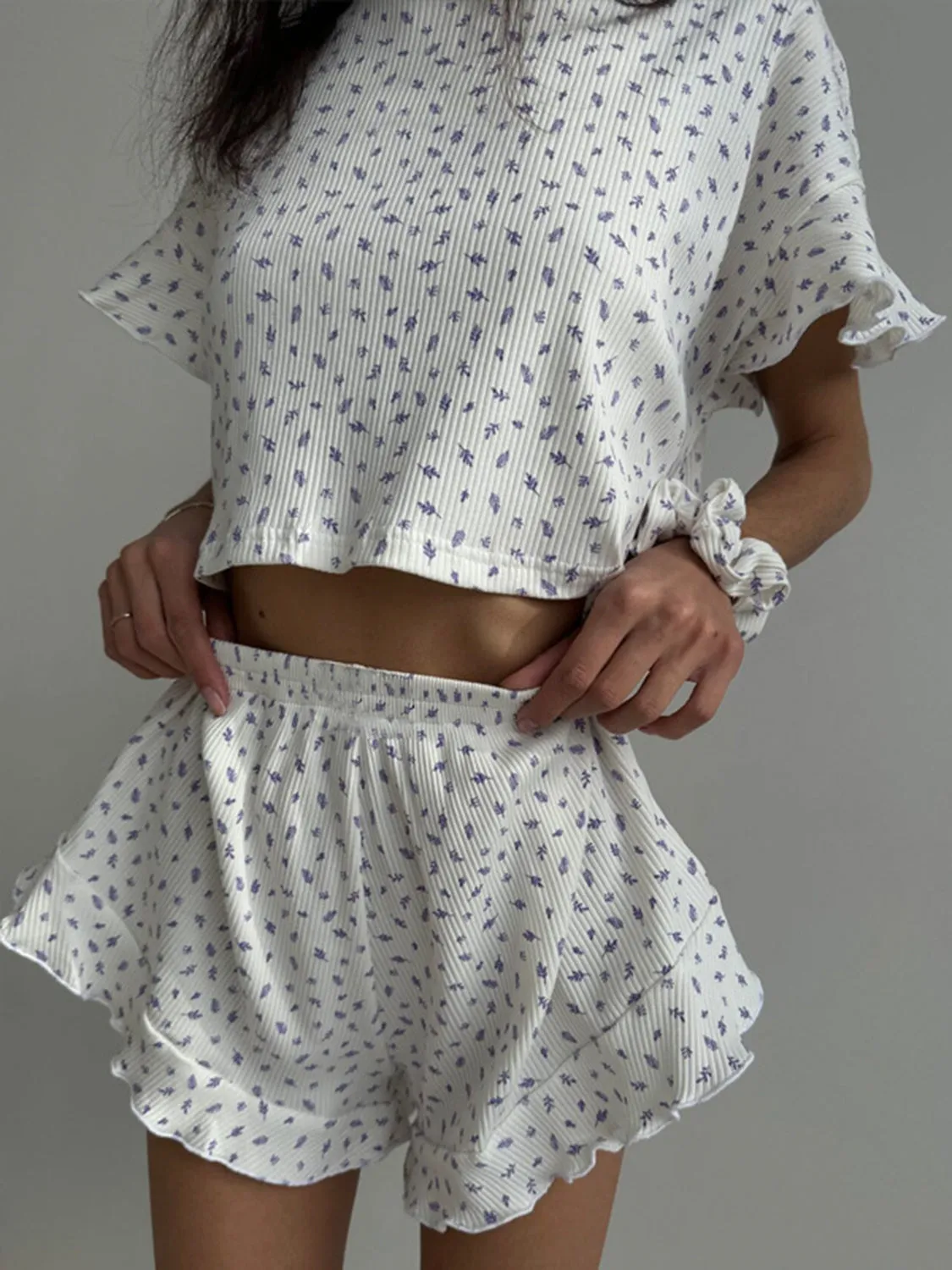 Lounge Outfit Set Women's Casual Pajamas Printed Round Neck Top and Shorts Set