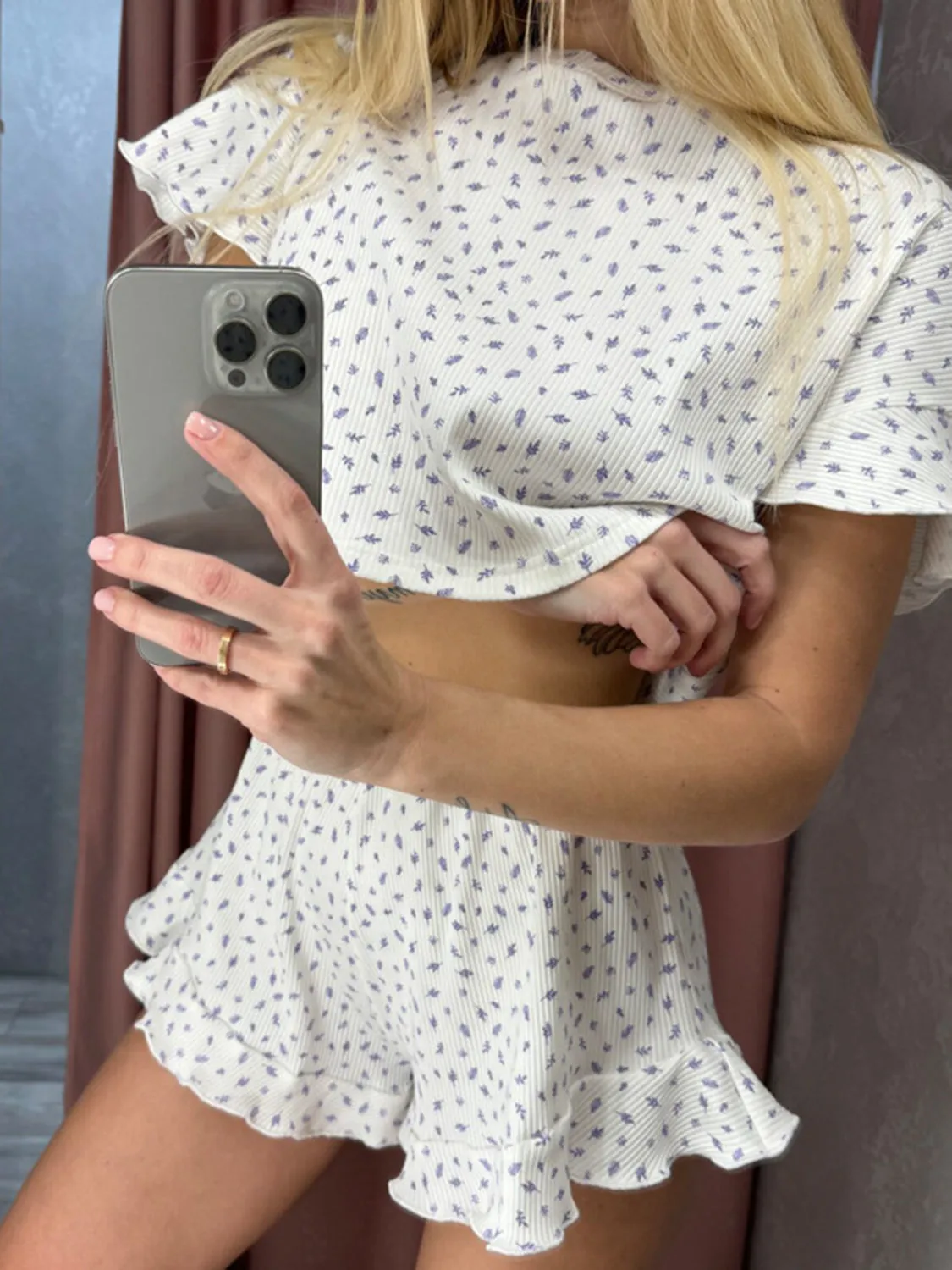 Lounge Outfit Set Women's Casual Pajamas Printed Round Neck Top and Shorts Set