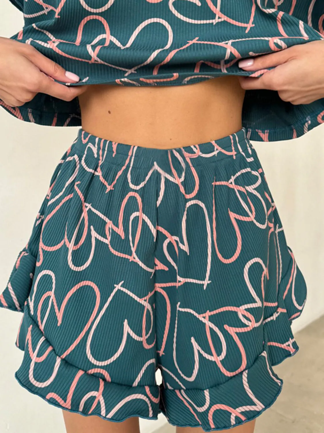 Lounge Outfit Set Women's Casual Pajamas Printed Round Neck Top and Shorts Set