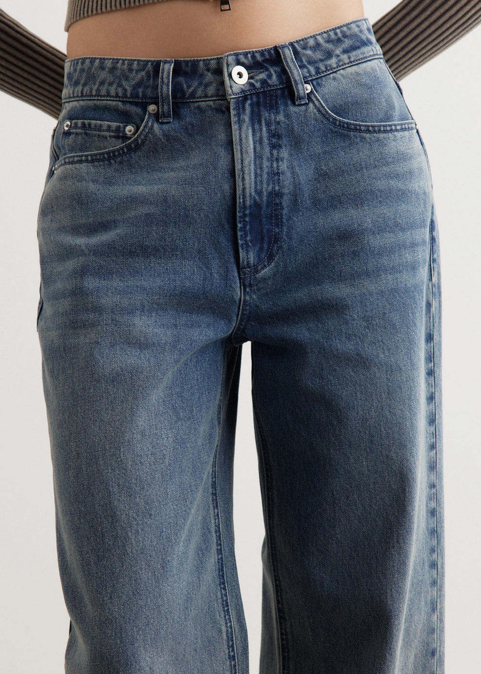Party Look Sunny Vibes Couple Look Low Maintenance Low Maintenance Crash Baggy Jeans