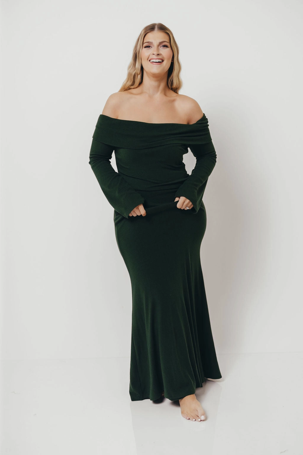 Monroe Maxi Dress with Long Sleeves in Hunter Green- Bump Friendly Practical-Style CrinkleResistantWeave