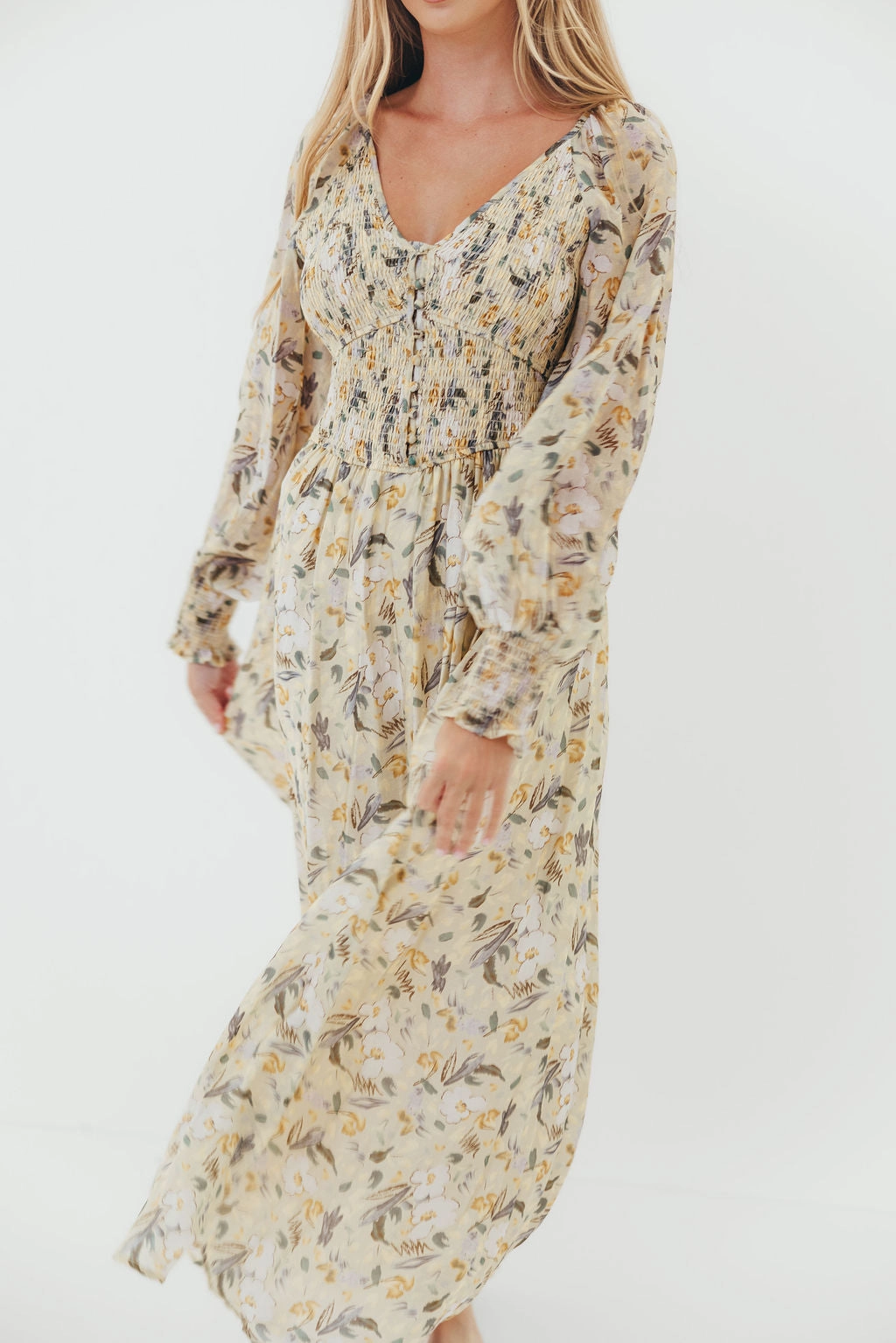 Understated Glam Flattering Cut Wear Luann Floral Maxi Dress in Vintage Cream