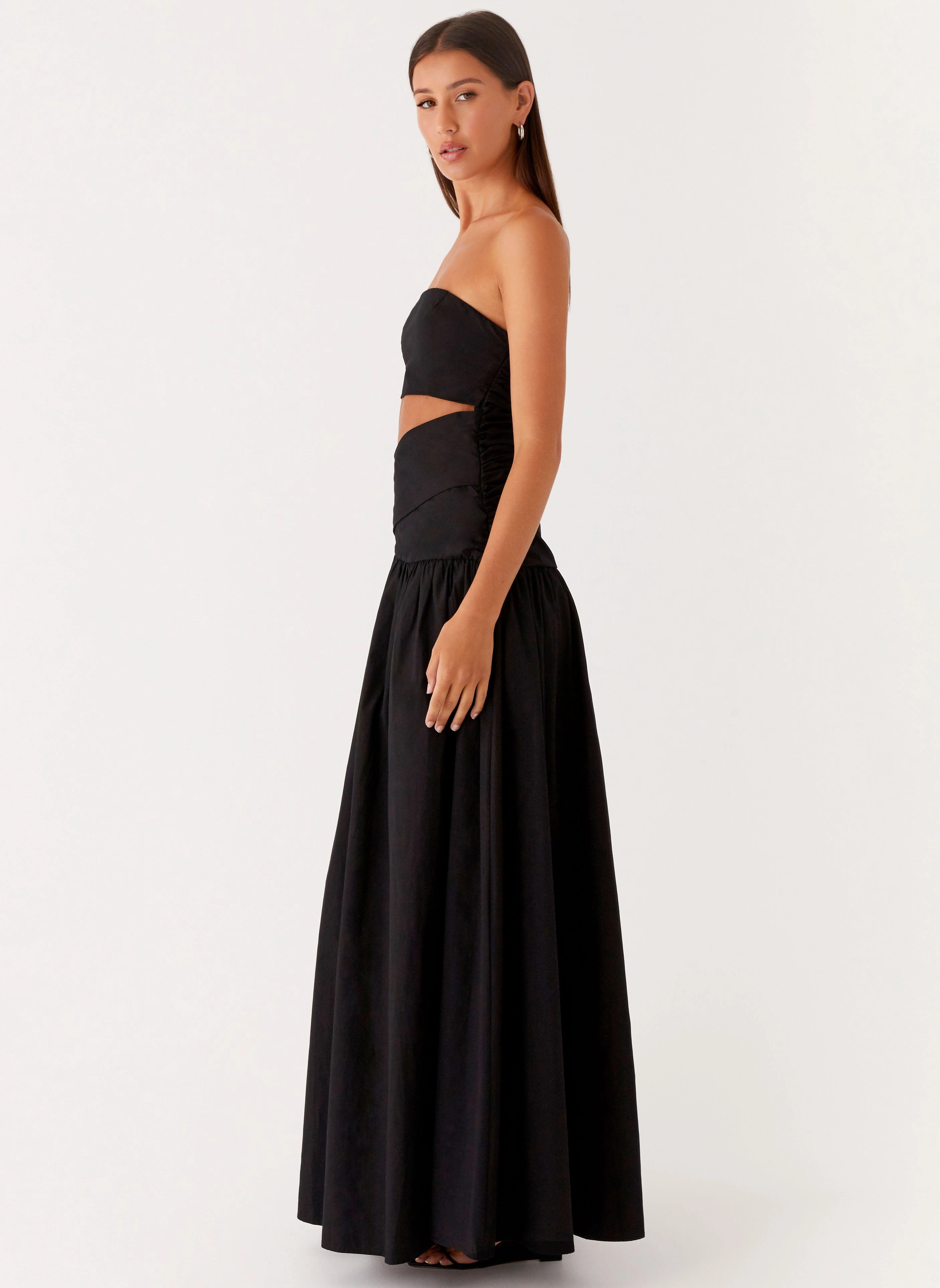 solo wear Fluid movement Lumen Maxi Dress - Black