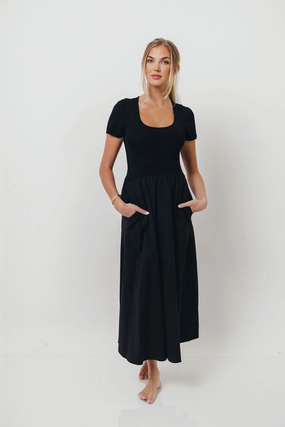 Shiny surface Lynette Maxi Dress in Black