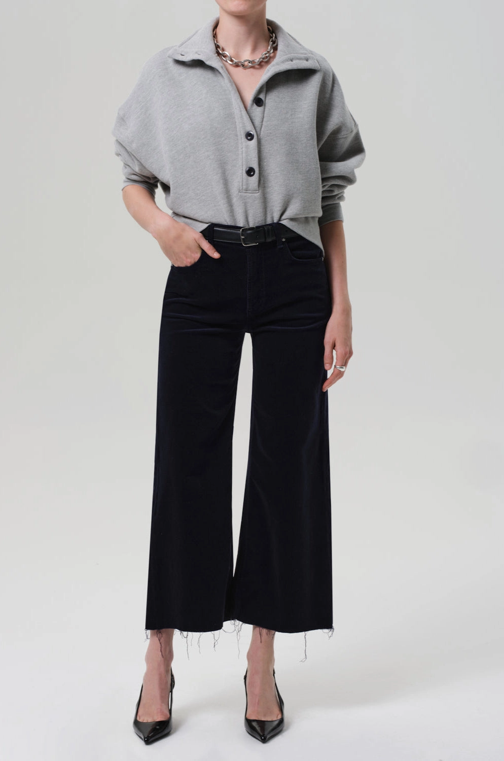 Modern Comfort Multi Season Piece Lyra Wide Leg Crop Corduroy in Navy