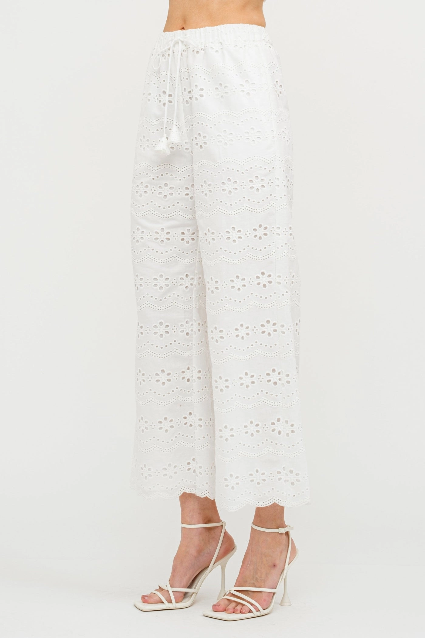 Slim Silhouette MANDY BIARRITZ EMBROIDERED PANTS
