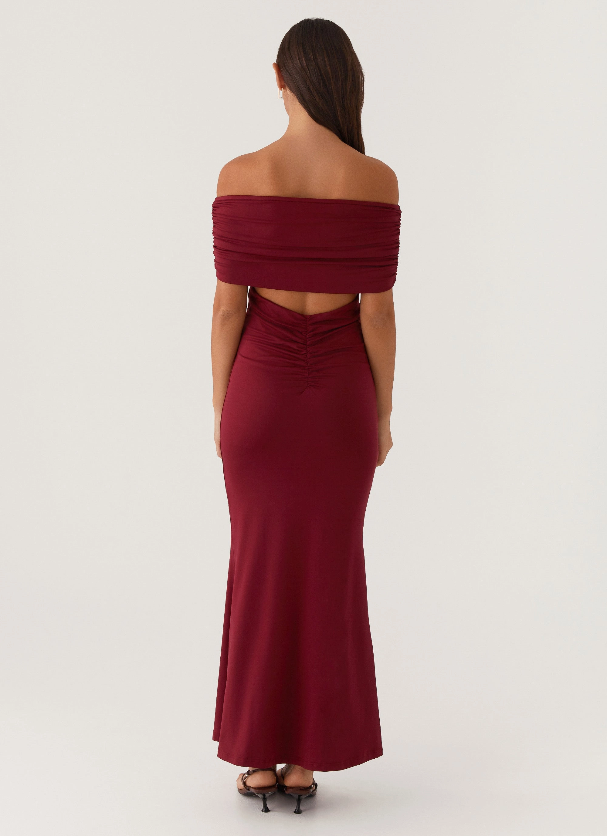 Maude Maxi Dress - Maroon Luxe Mood vacation look