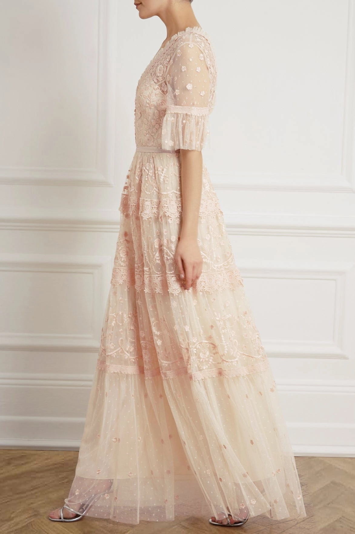 Midsummer Lace Gown Bow Soft