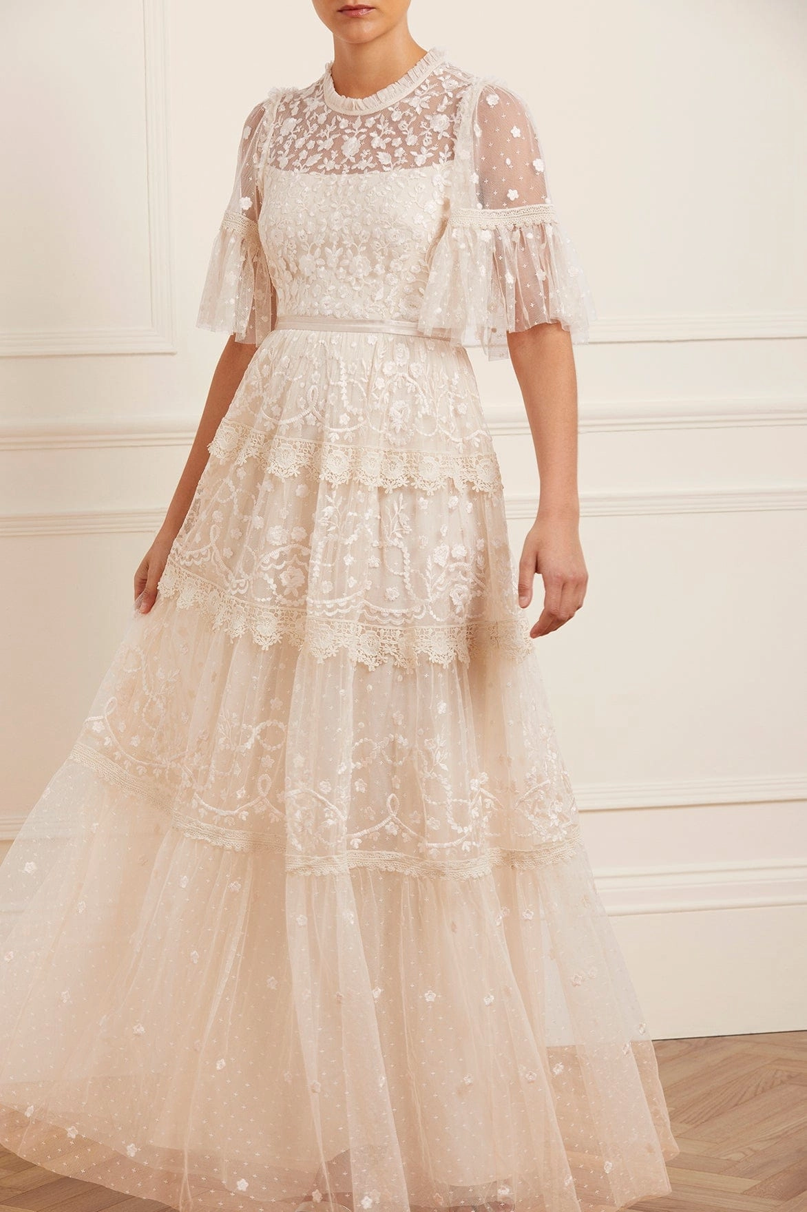 Sophisticated cocktail dress Satin Soft Midsummer Lace Round Neck Gown