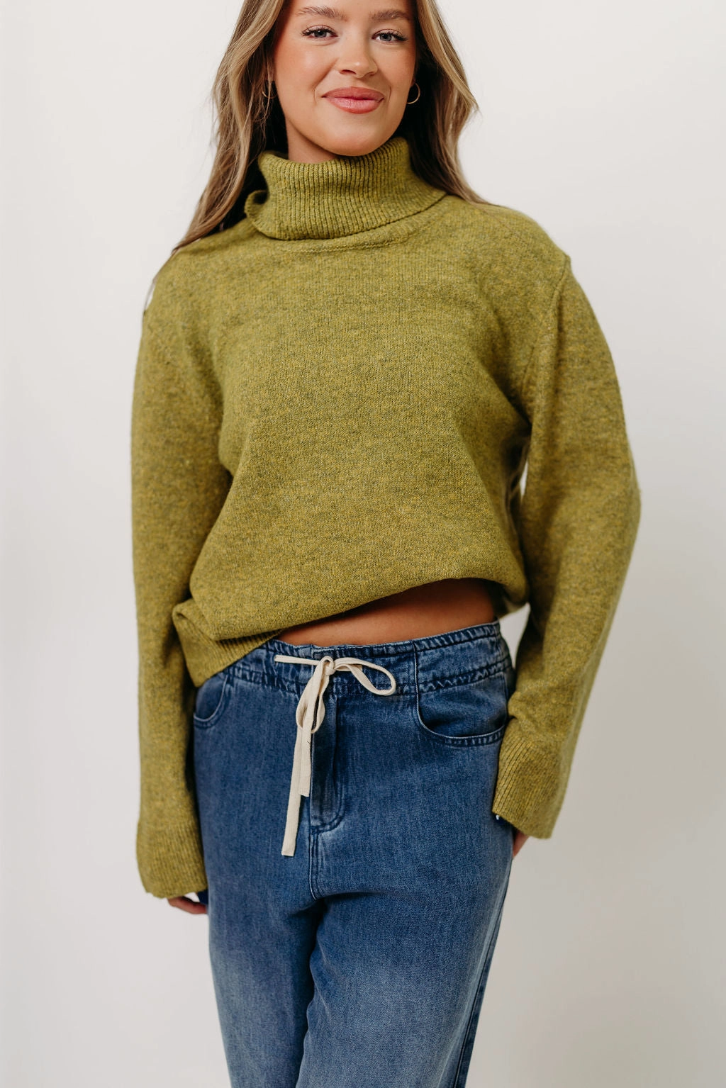 MultiPocketDesign Mildred Turtleneck Sweater in Citron