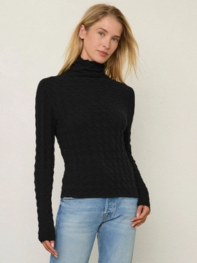 Anti Fade Technology 3D TURTLENECK