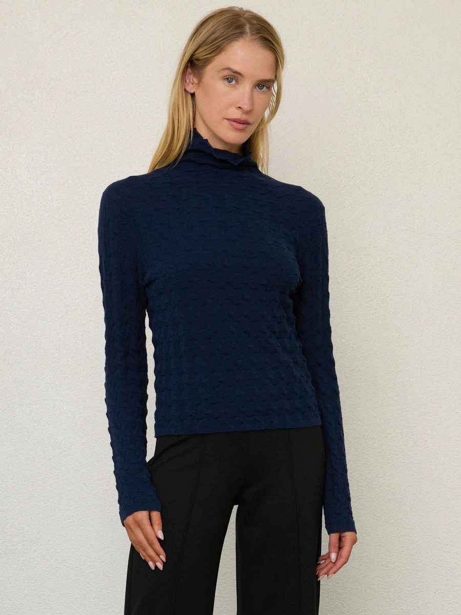 Elegant Cut Soft Touch Texture 3D TURTLENECK
