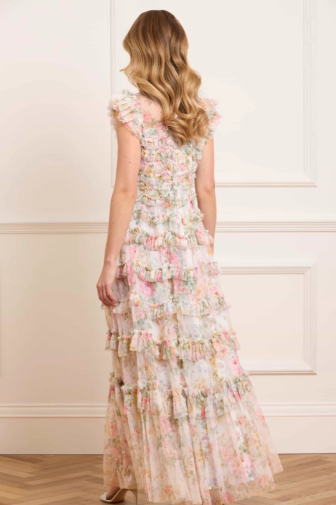 Classic Look Casual Elegance Pompadour Garden Round Neck Gown