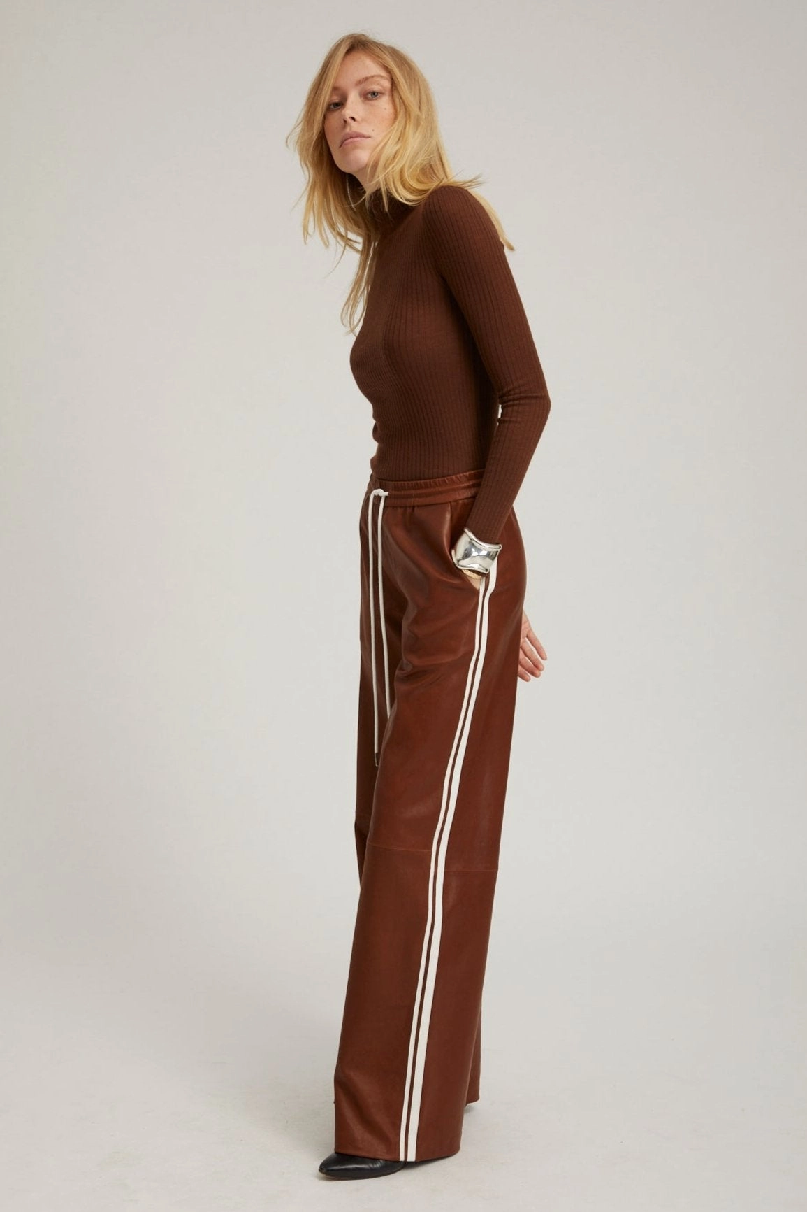 Acorn Leather Baggy Athletic Pants Comfy Cut Contrast Trim
