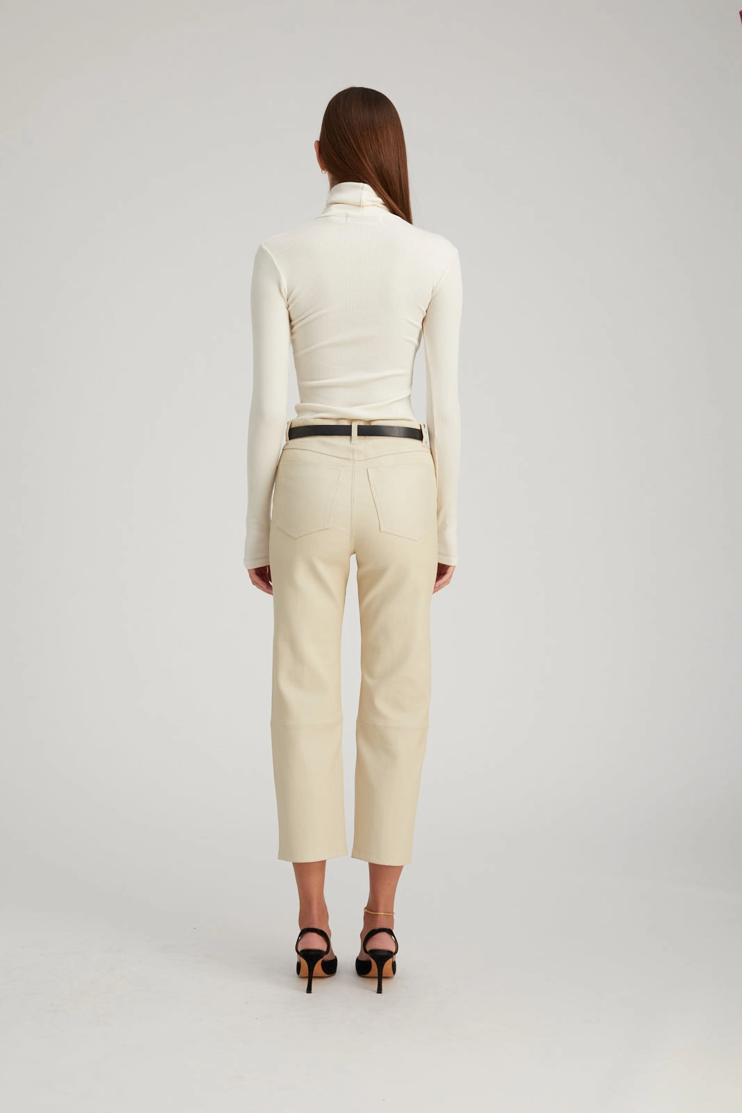 Ecru City Long Sleeve Turtleneck TemperatureRegulating Material