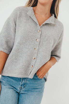 Davina Button-Up Sweater in Heather Grey NoiseReduciting Zipper