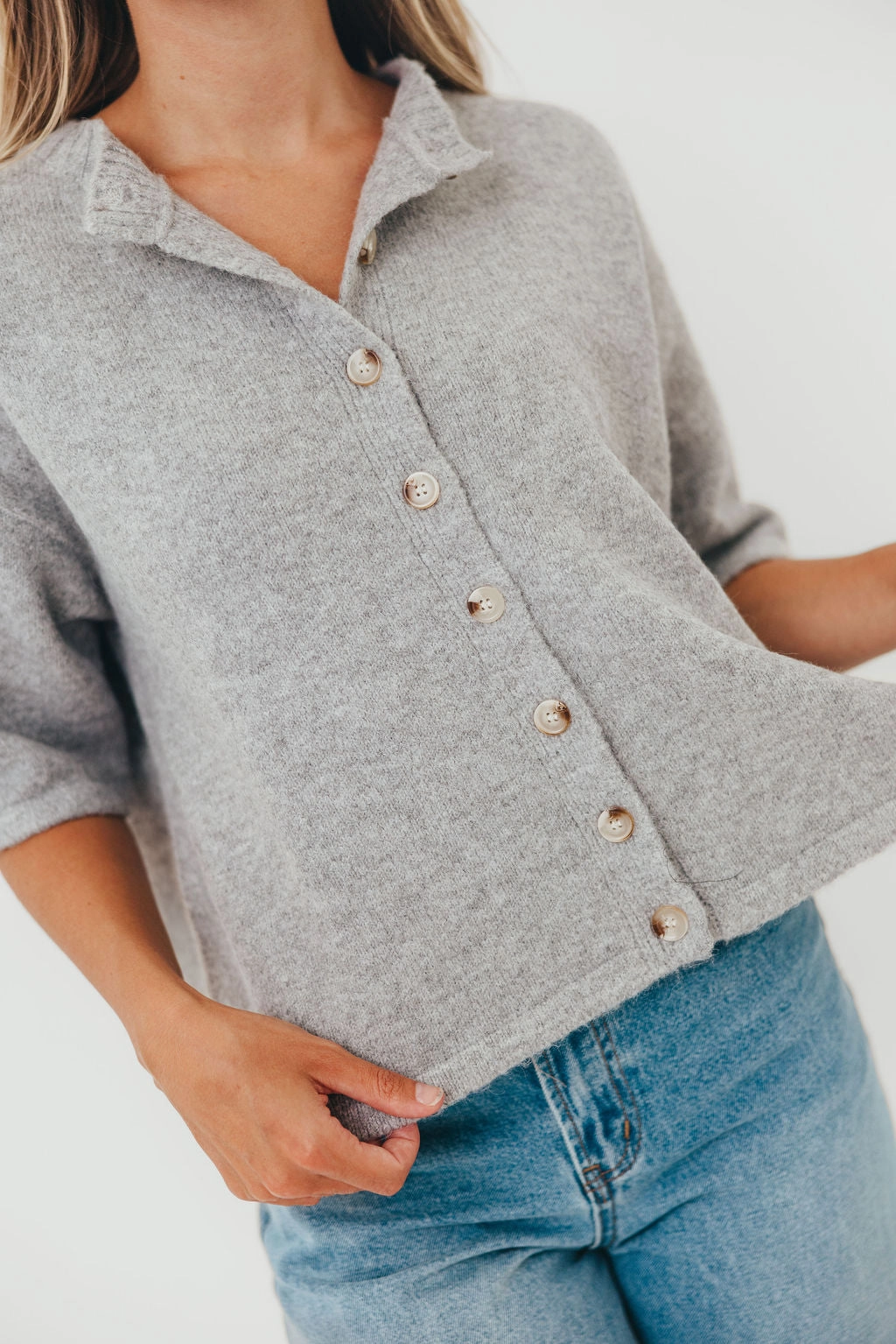 Davina Button-Up Sweater in Heather Grey OversizedSilhouette