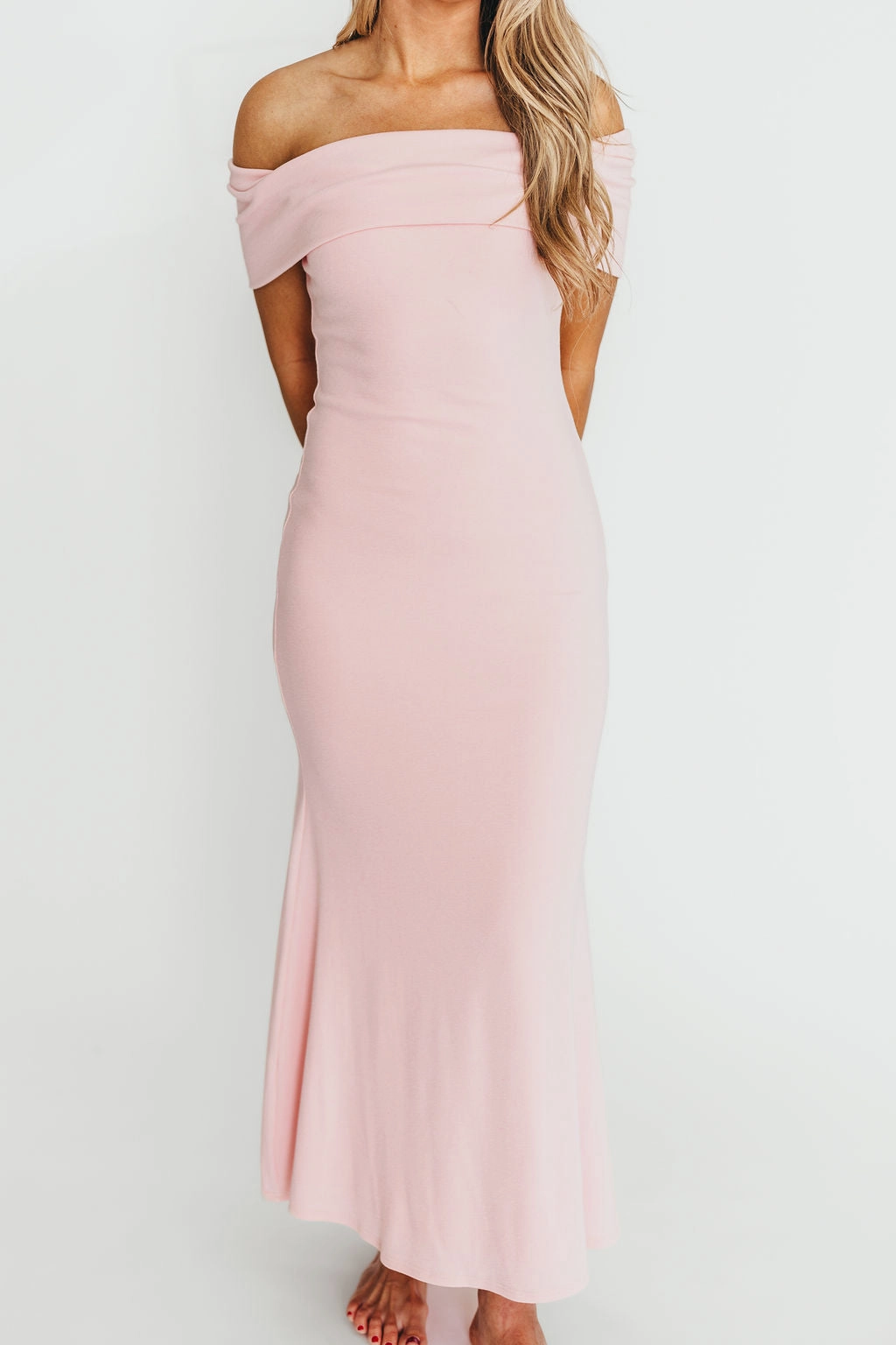 Hand-Wash Water-Repellent-Finish Monroe Maxi Dress in Dusty Pink - Bump Friendly