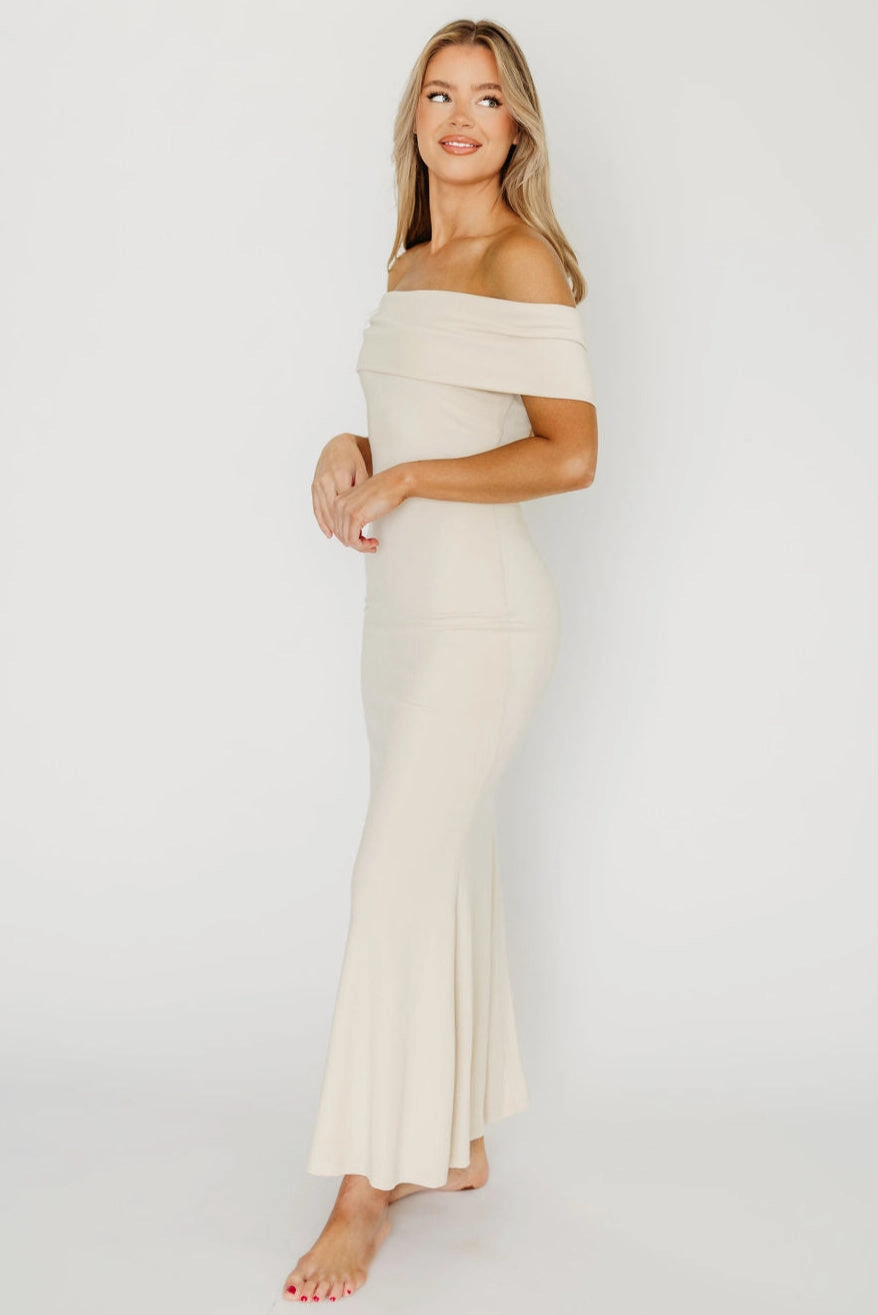 Relaxed Fit Design Soft Gradient Monroe Maxi Dress in Ivory - Bump Friendly