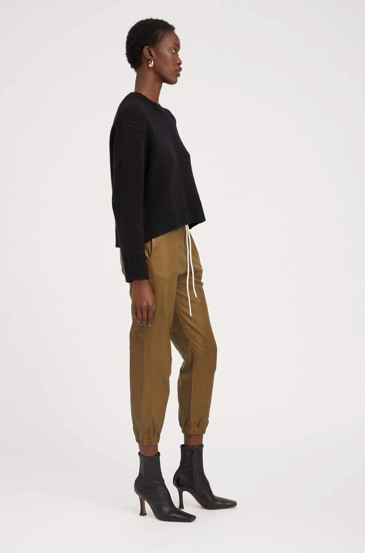 Moss Leather Sweatpants Light Shape Seamless Technology