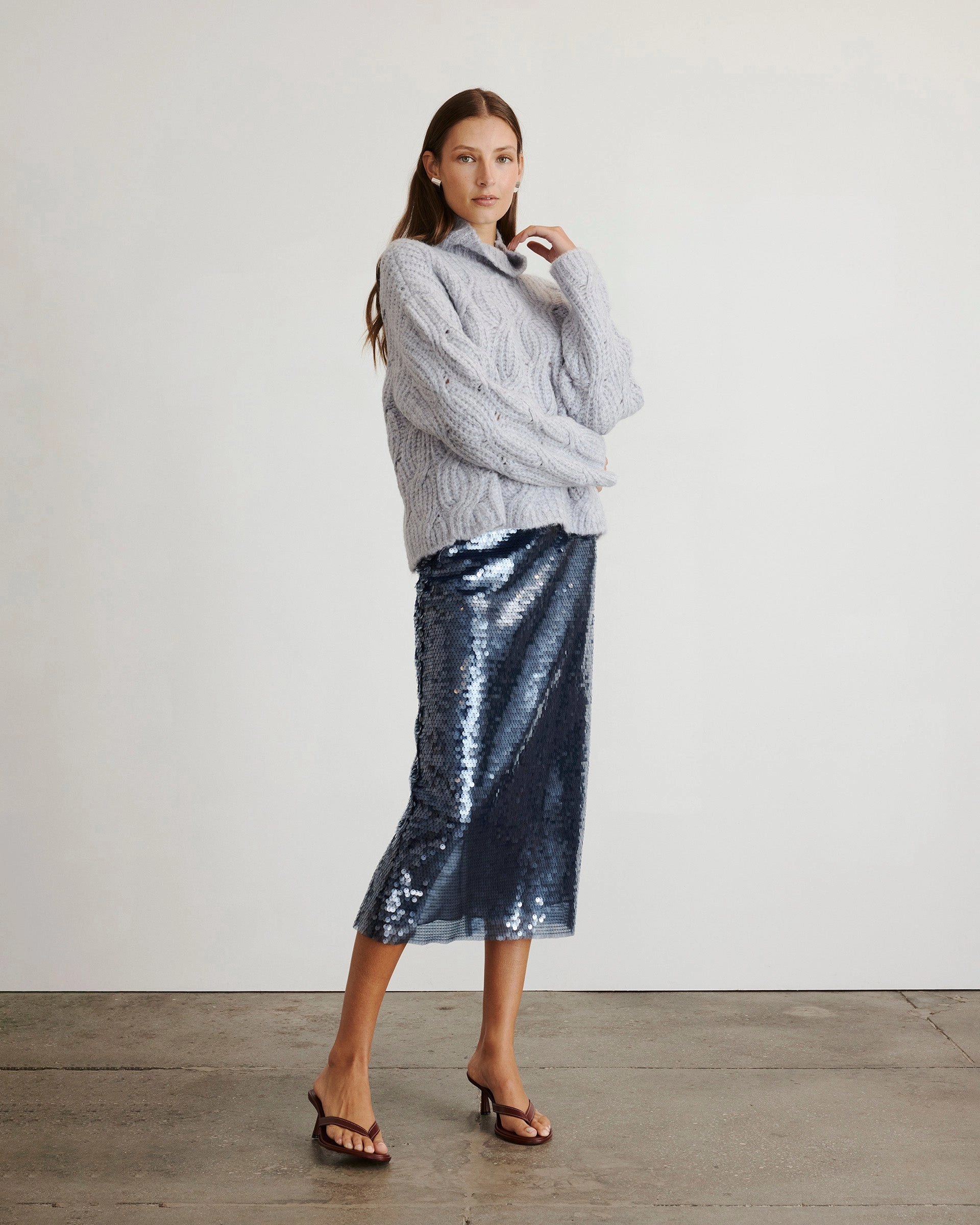 Kiah Skirt Dynamic Motion
