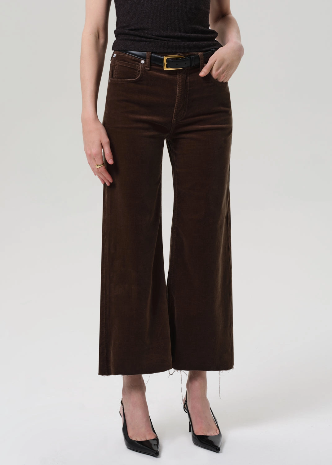 Lyra Wide Leg Crop Corduroy in Costes Elegant Party Look Winter Warmth Functional Casual