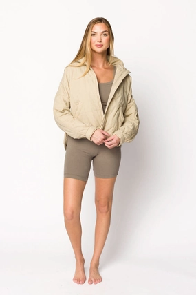 Layla Puffer Jacket in Bone *Final-Sale* EasyCare Material HighStretchElastic
