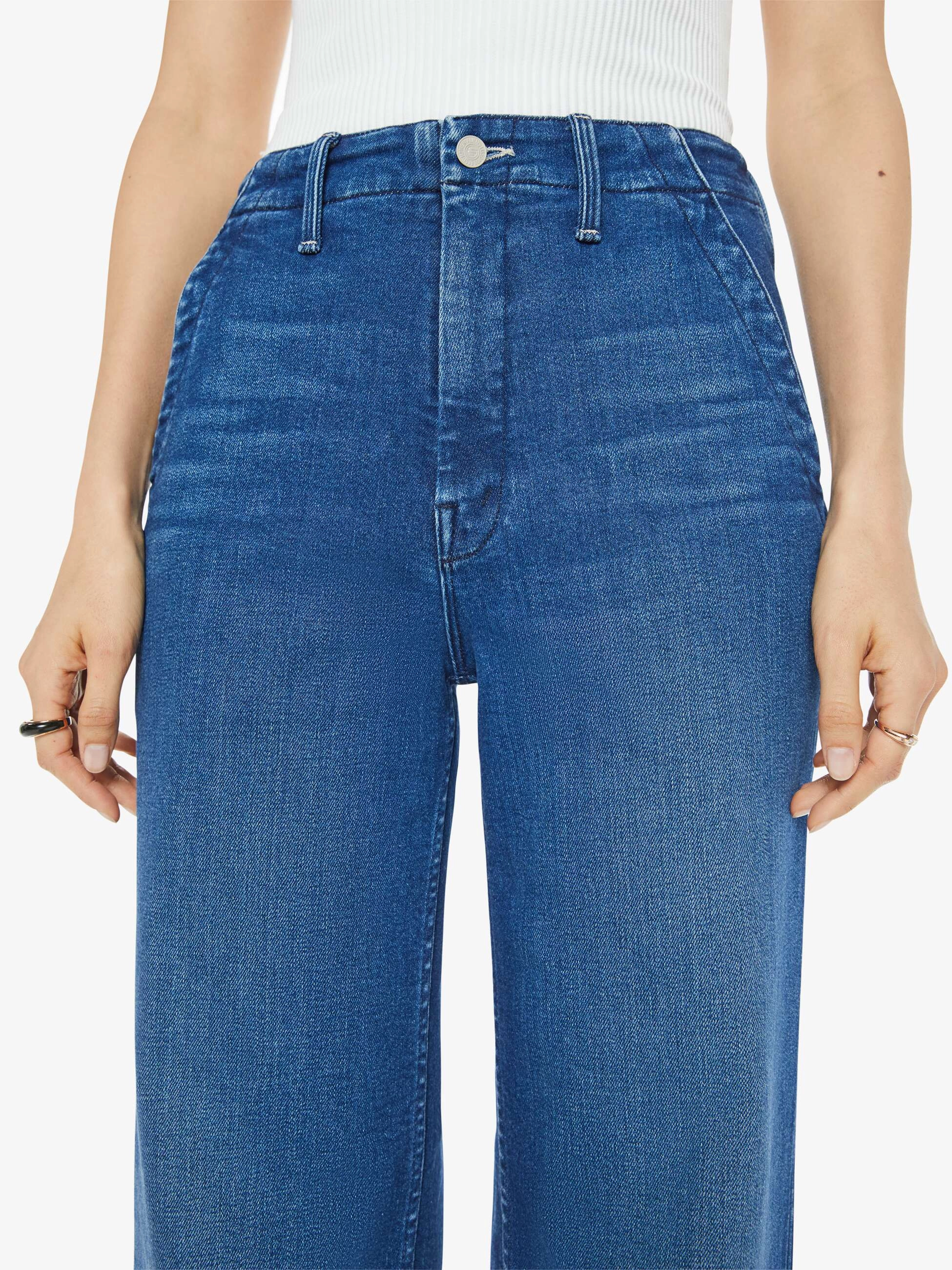 Major Zip Sneak in Whatever You Want Smart Wardrobe