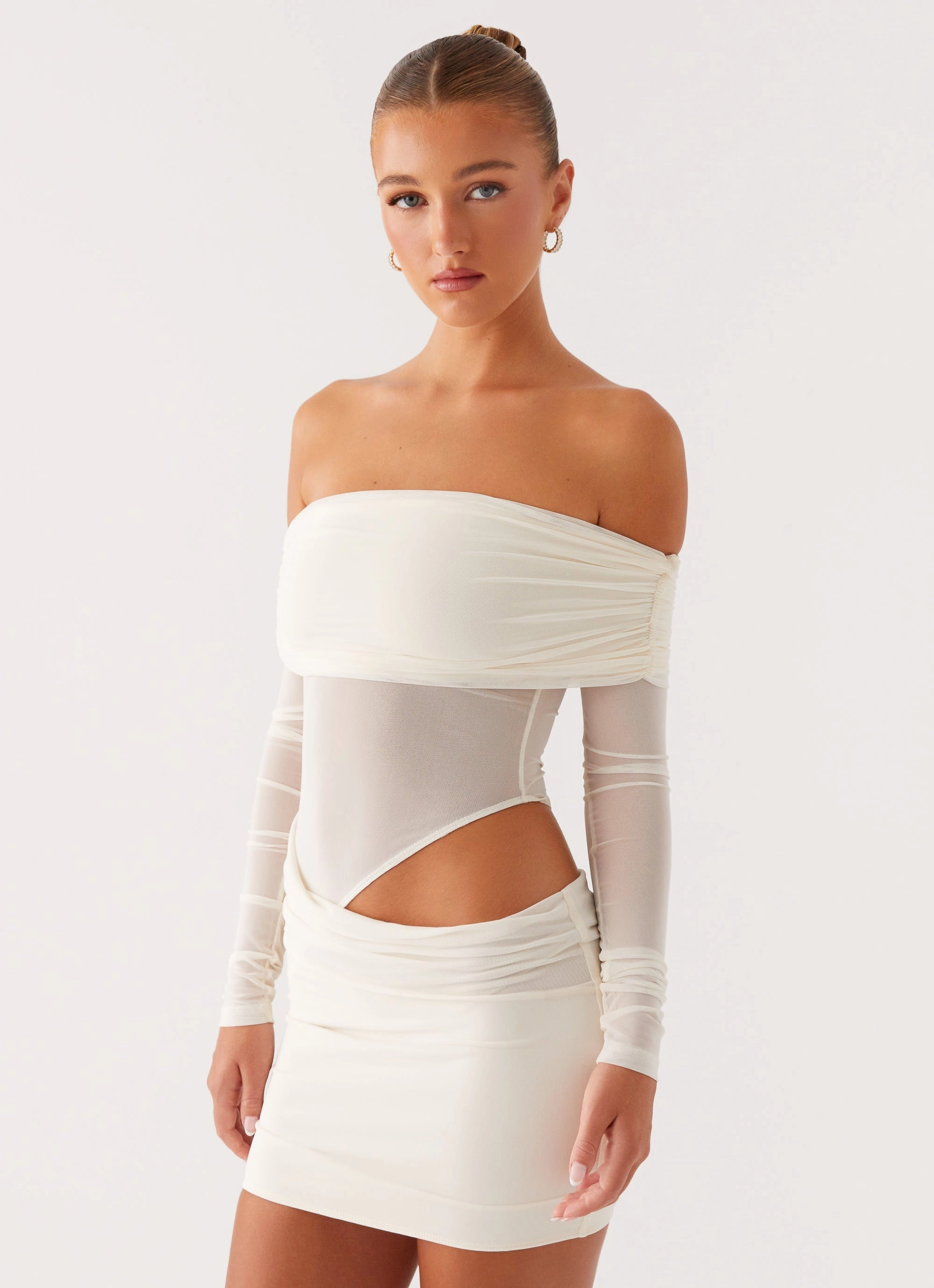Minimalist fit-and-flare Crisp Finish No Doubt Mini Dress - Ivory