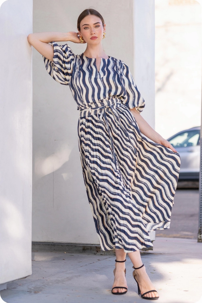Polka Dot Noelle Wavy Print Maxi Skirt