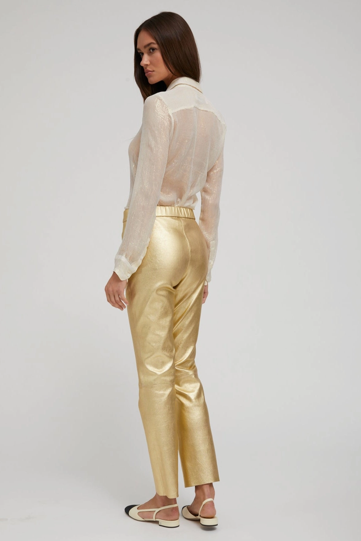 TemperatureRegulating Material Off White & Gold Silk Fitted Button Down