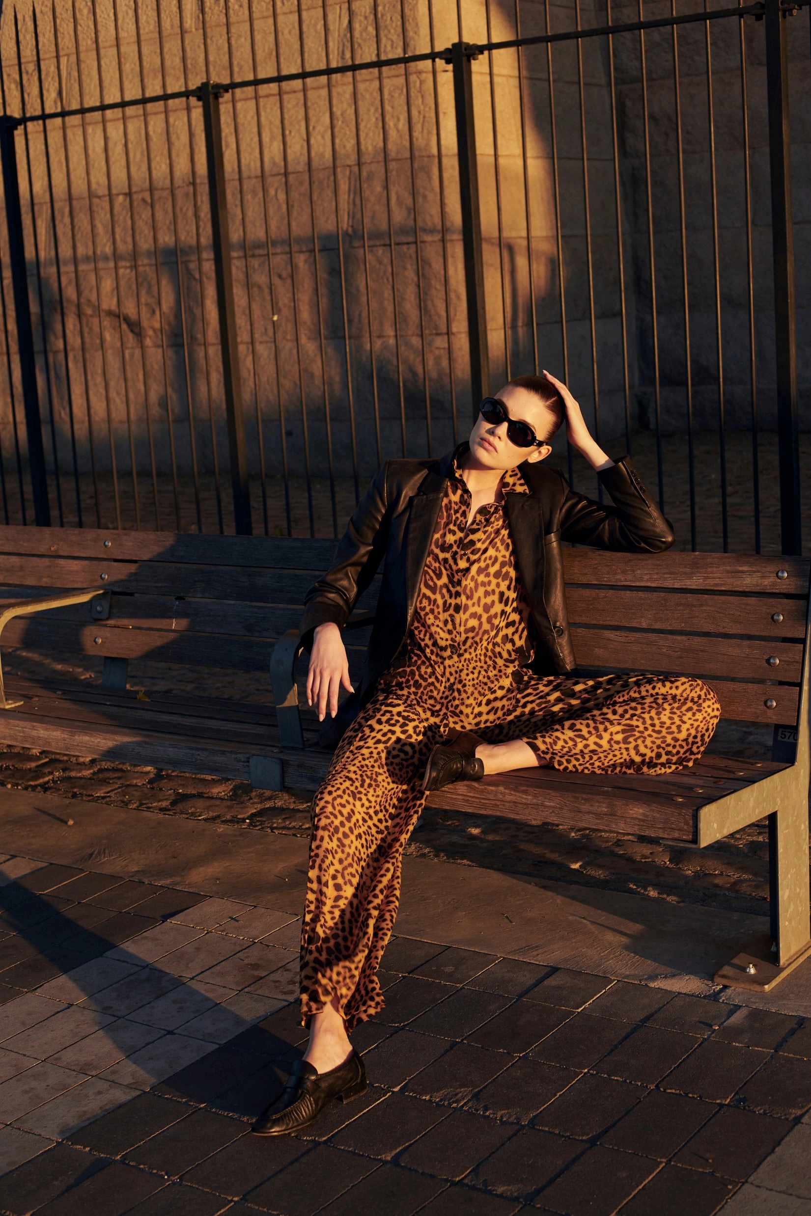 Mid-rise fit Thermal Insulation Layer Dark Leopard Silk Wide Leg Trousers