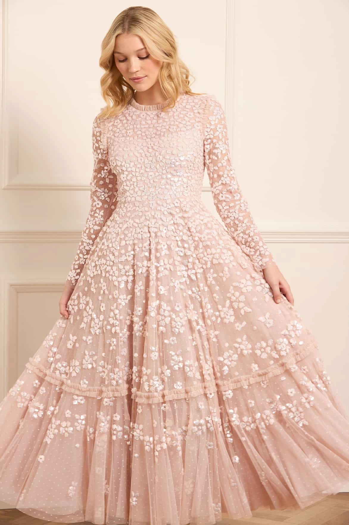 Slim Form Maeva Ankle Gown