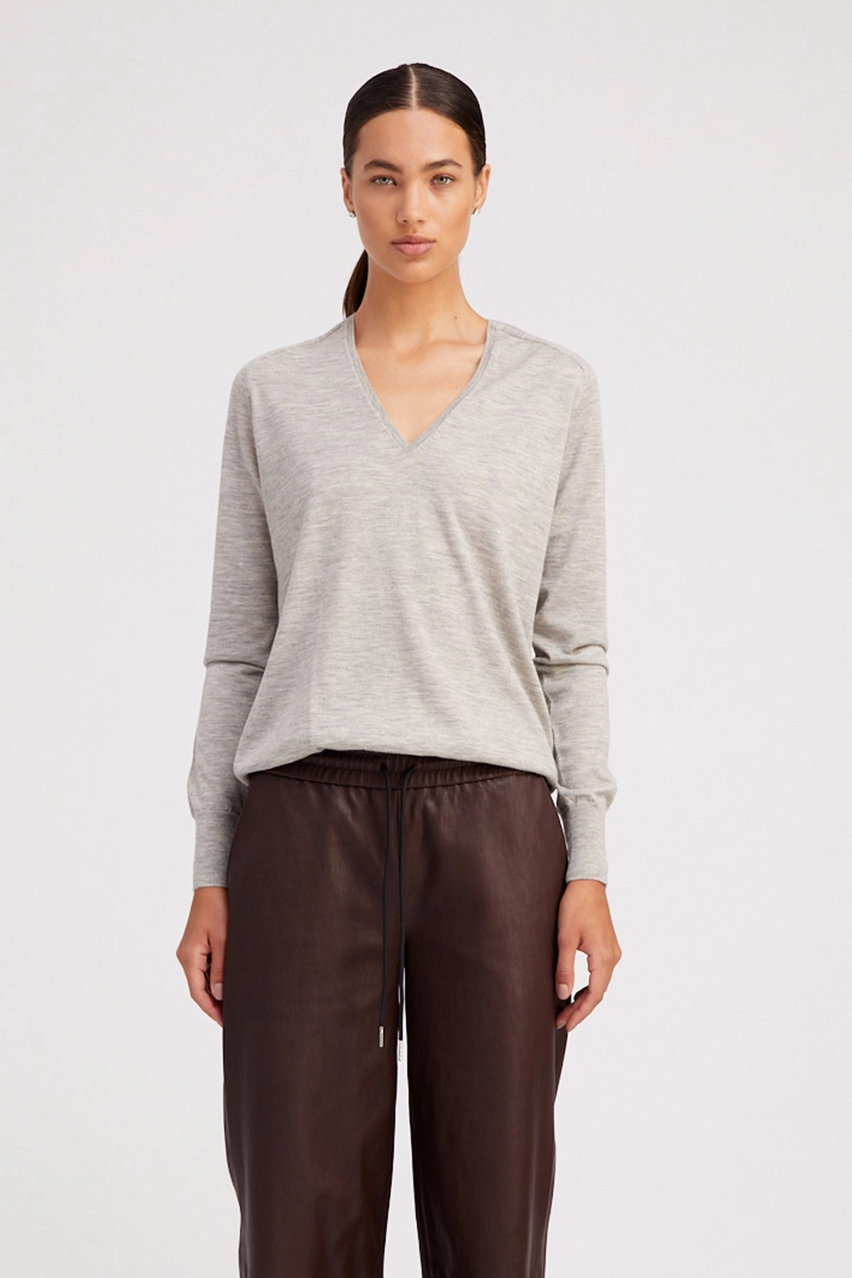 Oxford Cashmere V-Neck Sweater Basic Dress