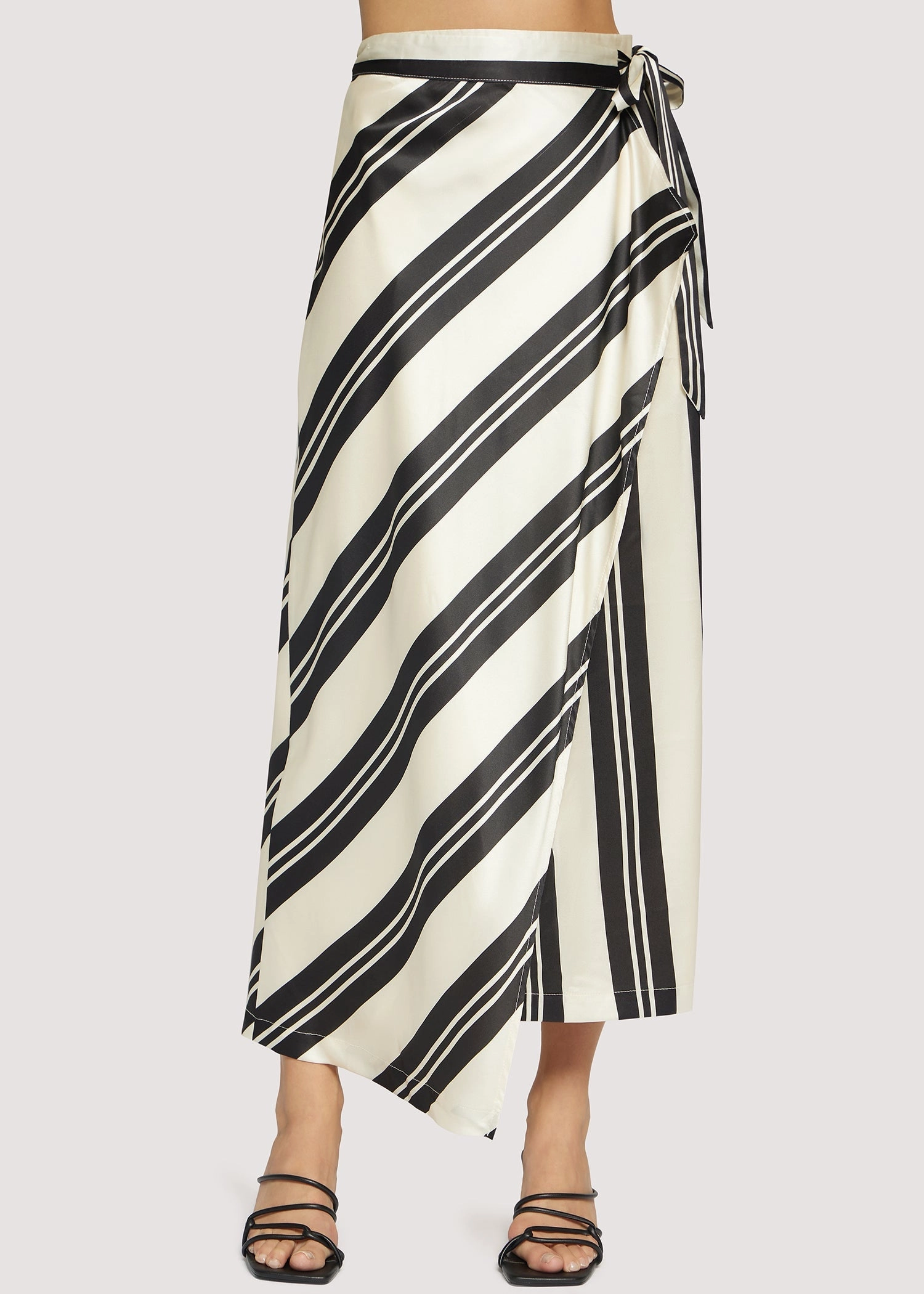 Wardrobe Basics Palermo Maxi Skirt in Cream/Black