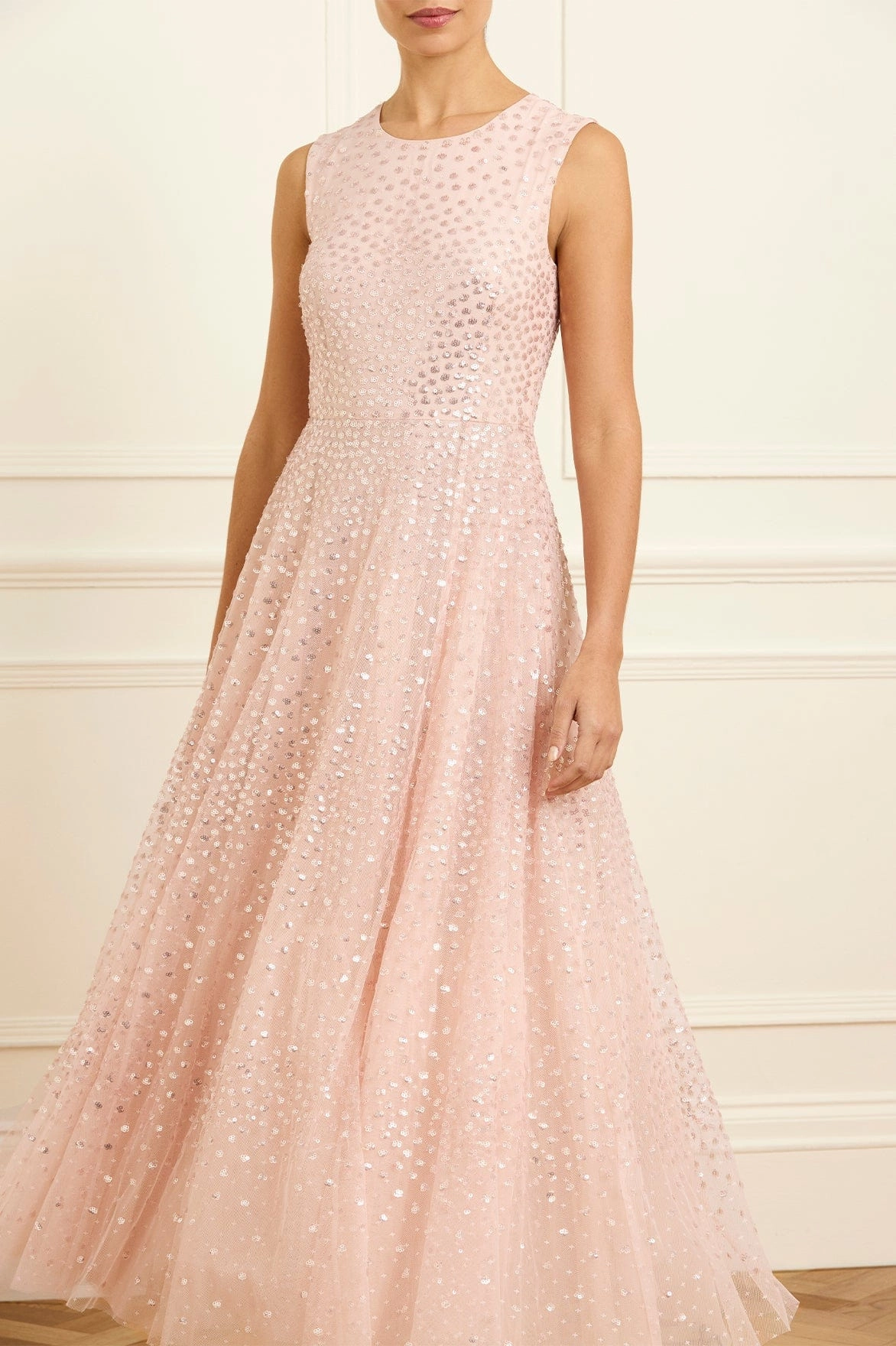 Elegant Wearable Scatter Dot Short Cape Ankle Gown