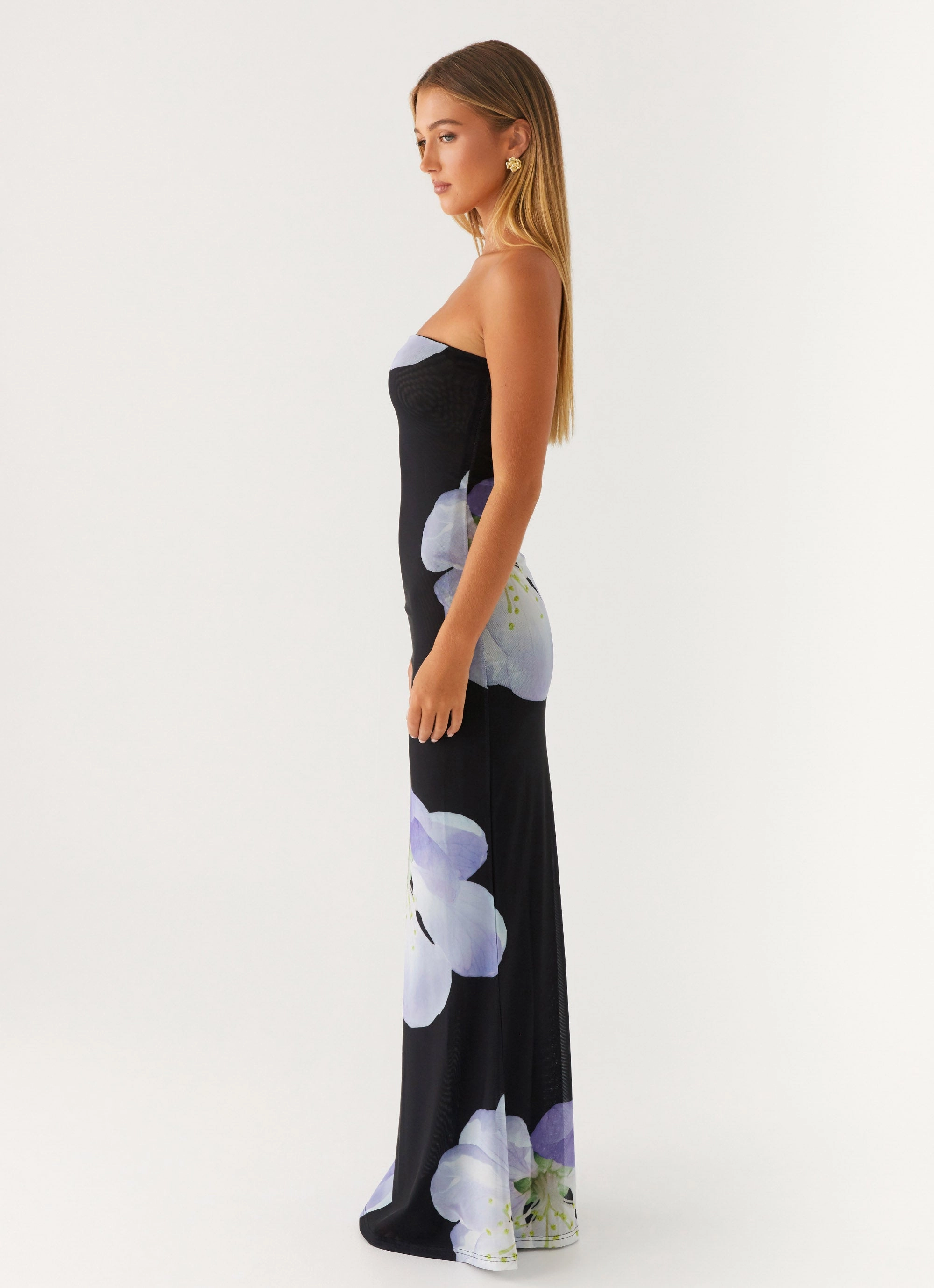 Jorja Maxi Dress - Flower Print Casual Chic Minimal Design