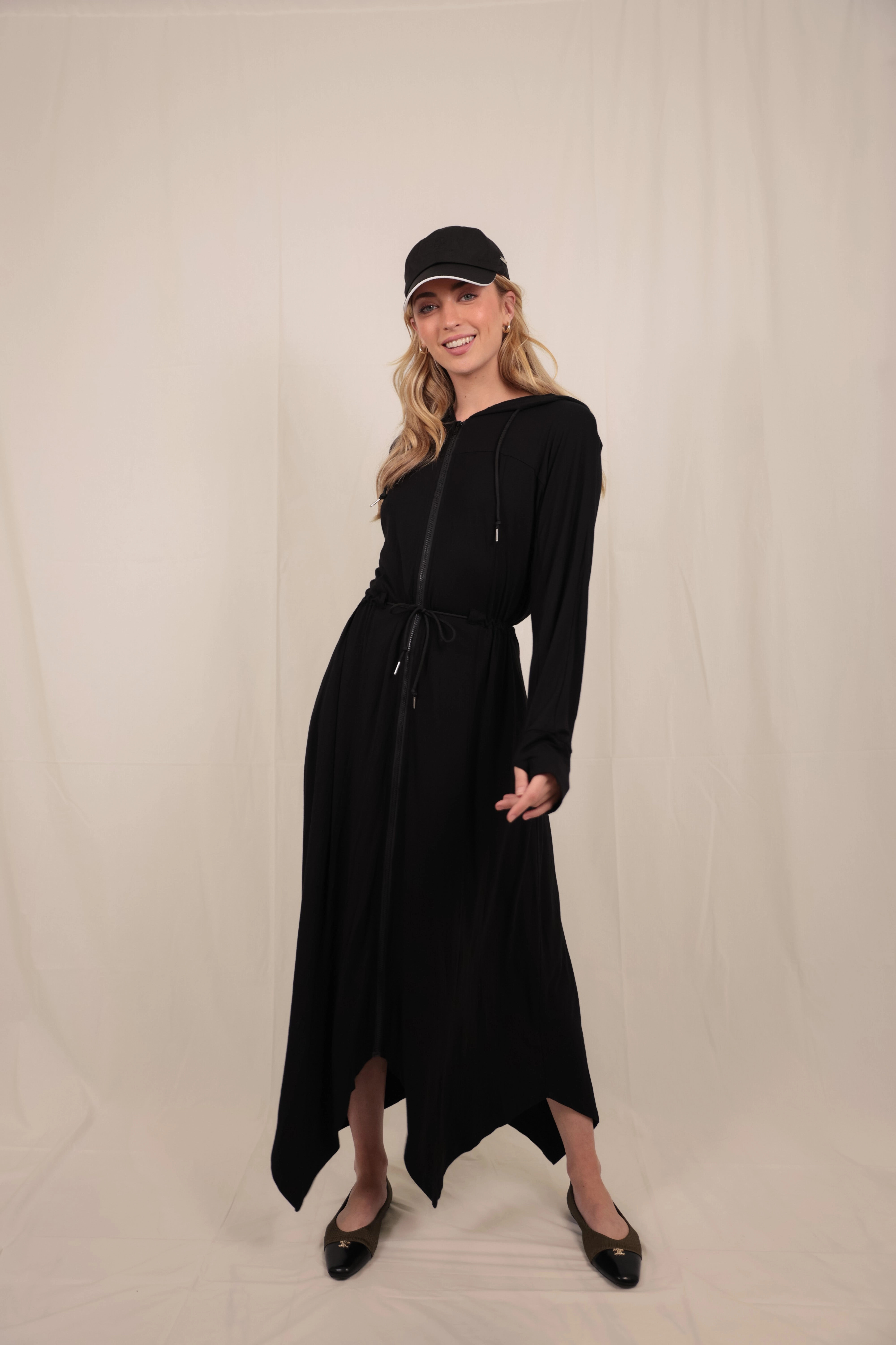 Basixx Zip Dress flowy style