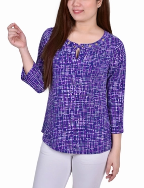 Chic Tee Petite 3/4 Sleeve Grommet Top
