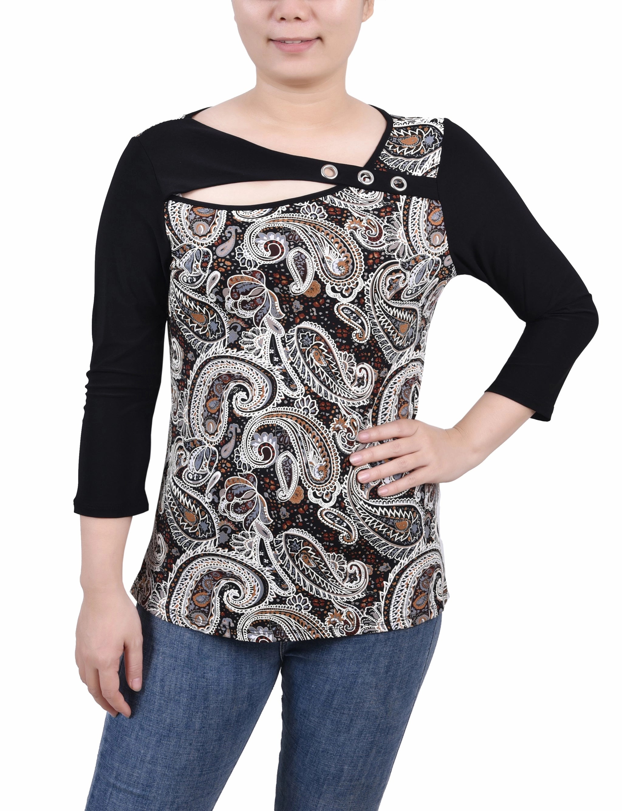 Flowing Design Petite 3/4 Sleeve Puff Print Cutout Top