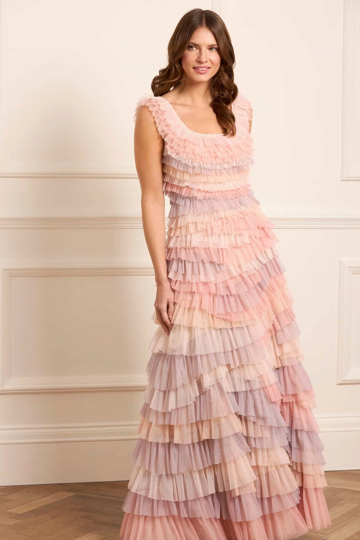 Trend Glow Button Chic Petra Ruffle Gown