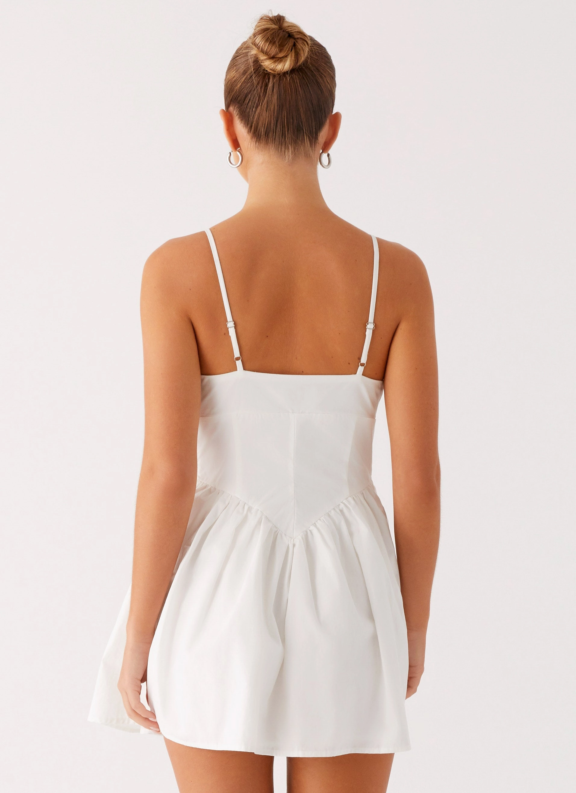 Phillipa Mini Dress - White Move Free Runway-Ready