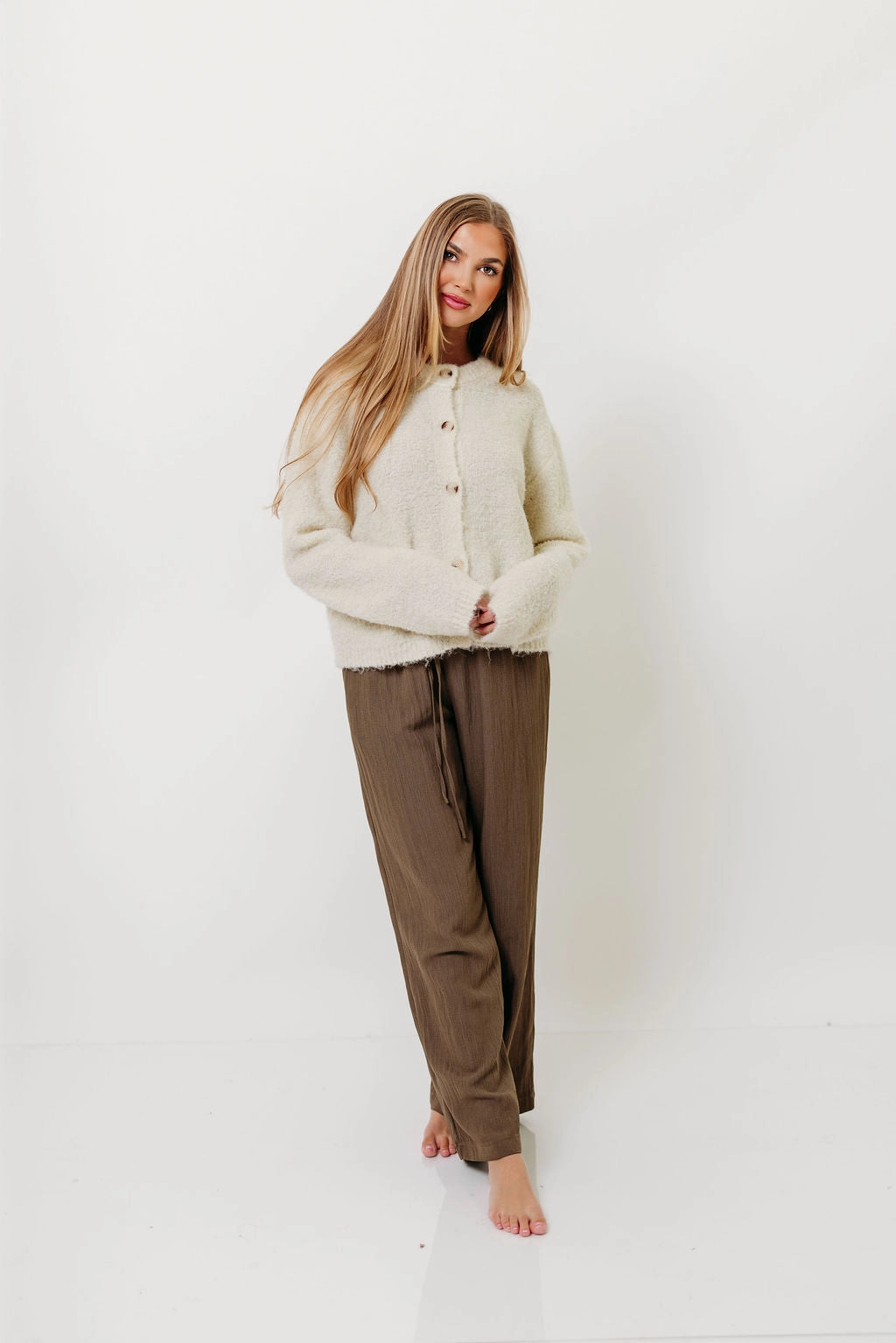 Thermoregulating Fabric Pillow Talk Cardigan Top in Cream