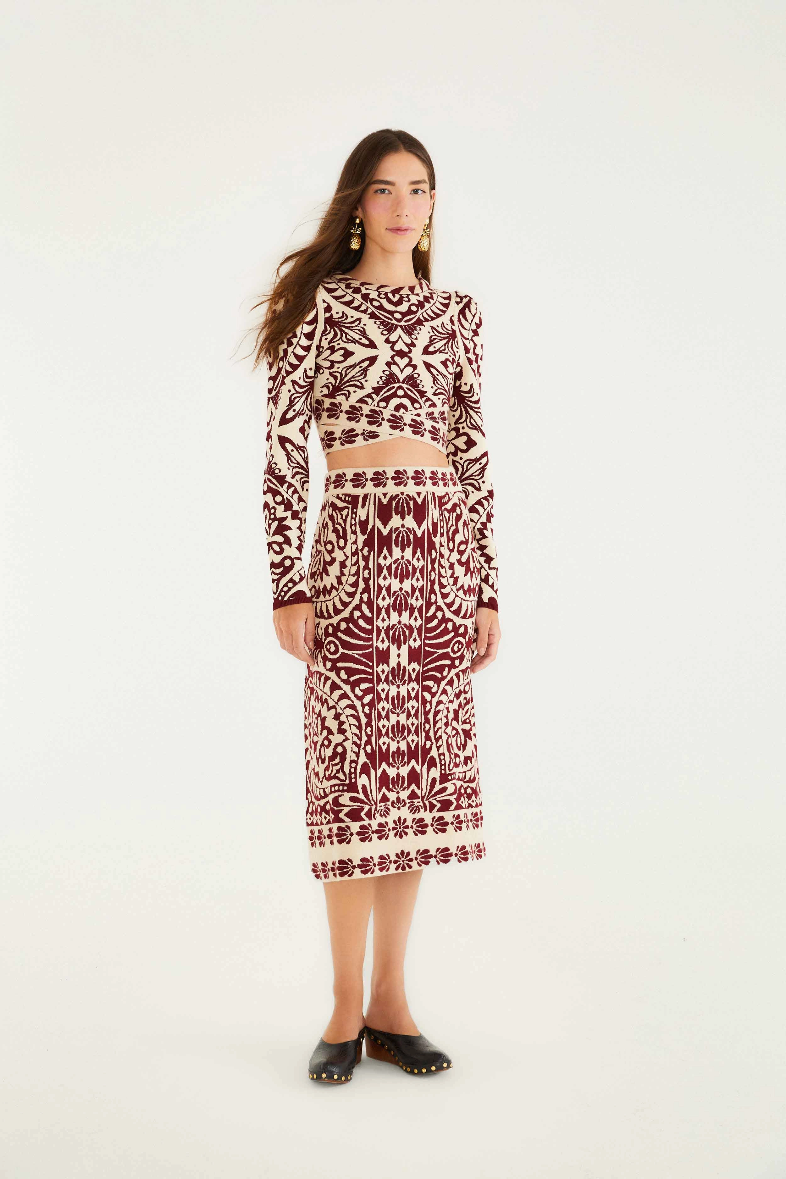 Crisp Look Pineapple Love Knit Midi Skirt in Burgundy