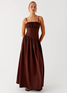 Zip-Closure Rural Charm Yuna Drop Waist Maxi Dress - Chocolate