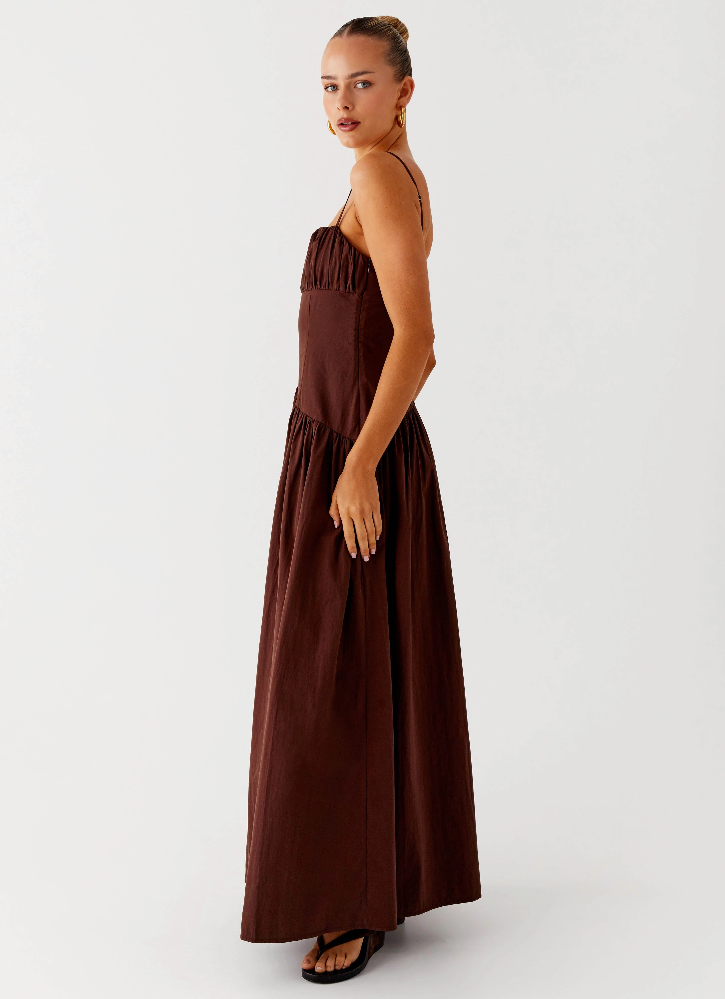 Yuna Drop Waist Maxi Dress - Chocolate Cozy Vibe Vibrant fit