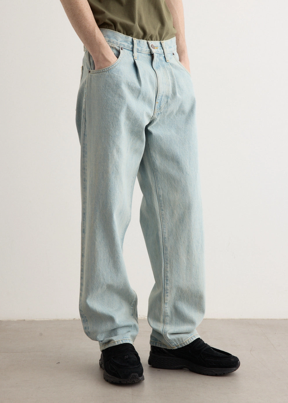 Weekend Vibes Classic Fit Design Pleated Jeans Diagonal Front Pocket