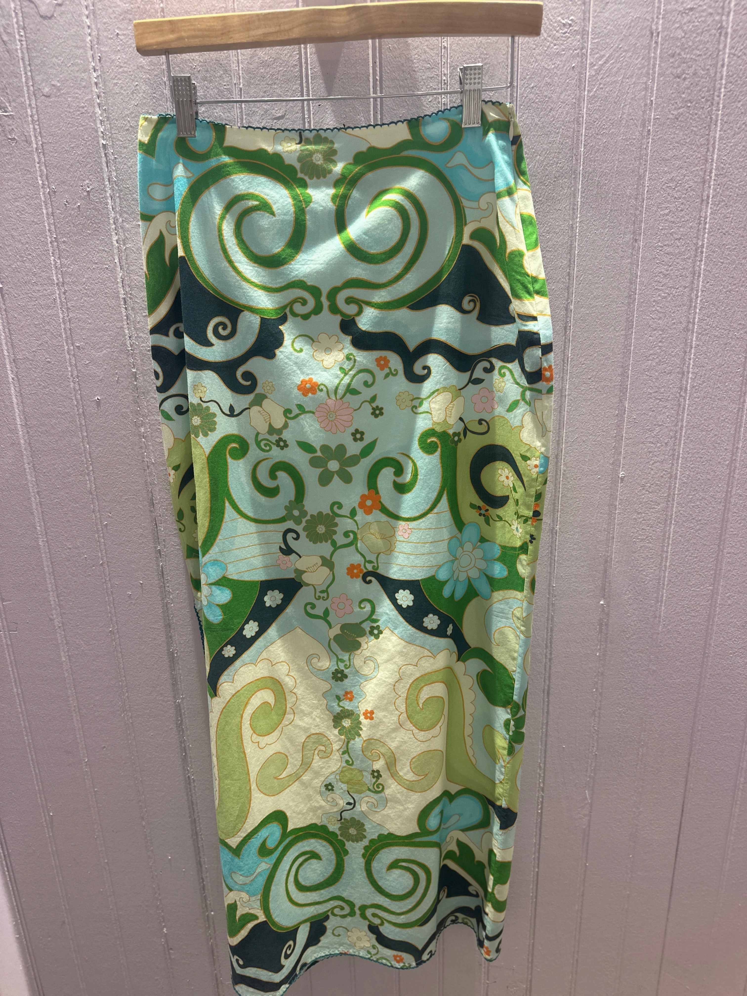Polen Skirt in Anona Hypoallergenic fabric