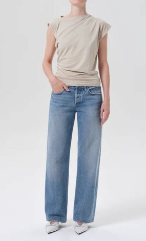 Picnic Style Modern Bold Look Professional Wear Low Rise Loose Jean in Vault