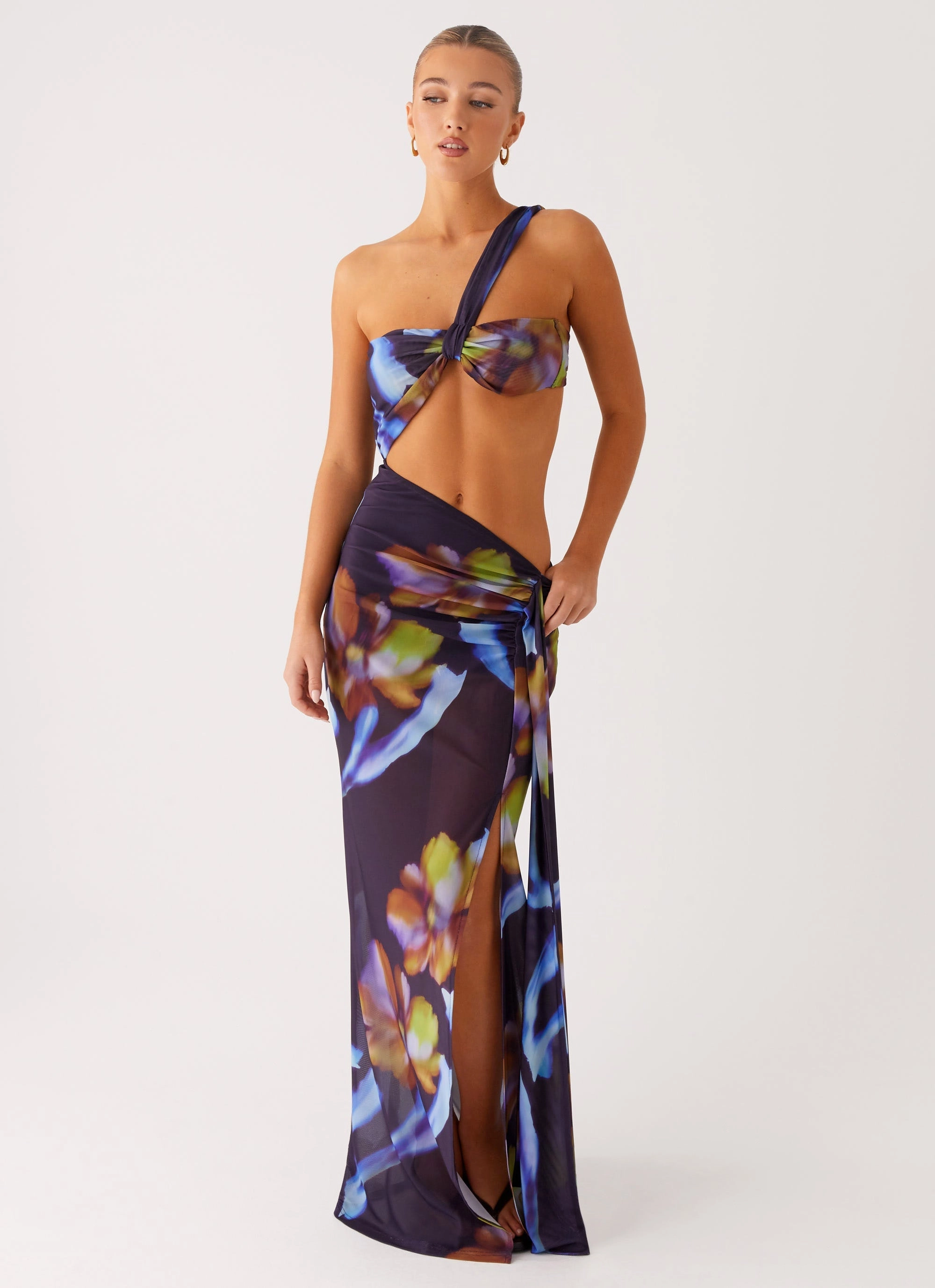Costa Rica Maxi Dress - Dark Floral Refined Mood